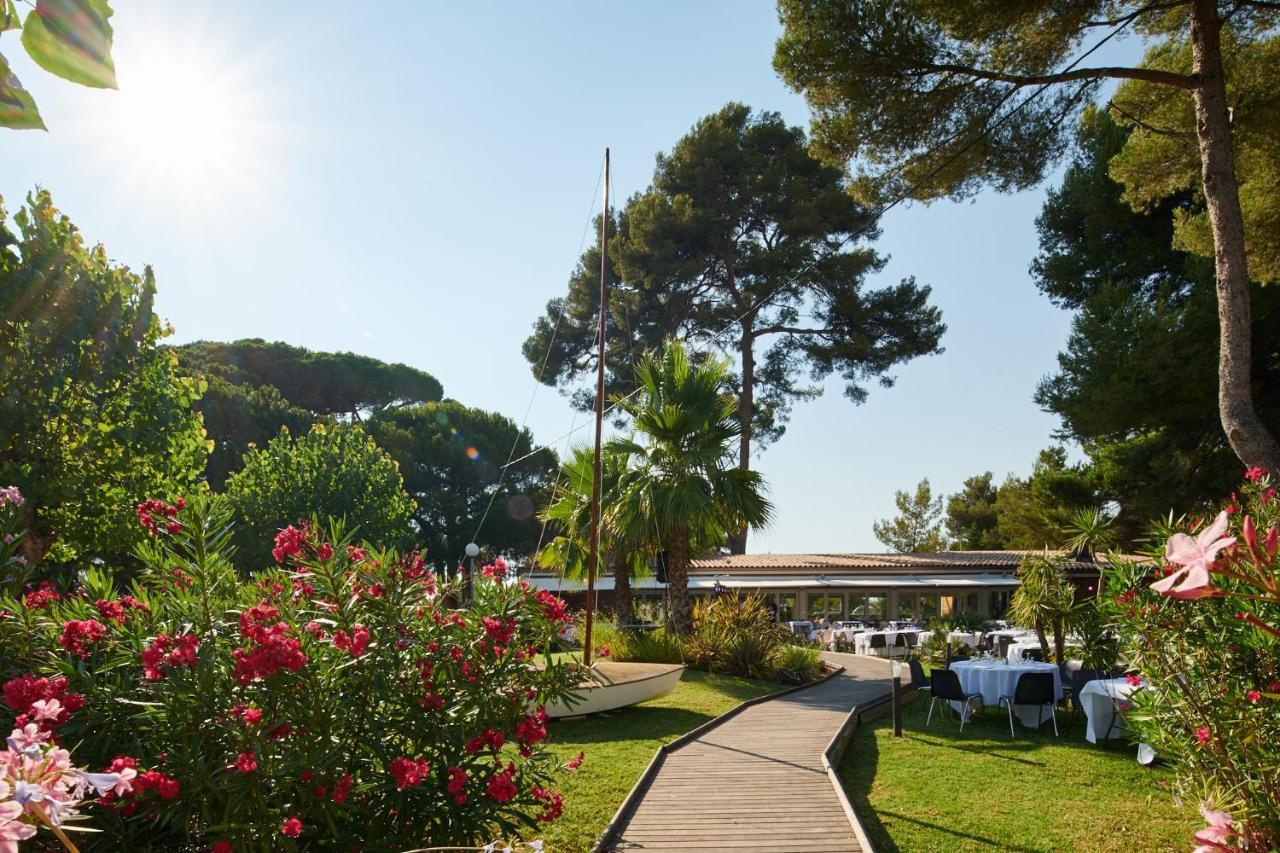 Hotel Club Le Plein Sud Vacances Bleues Йер Экстерьер фото